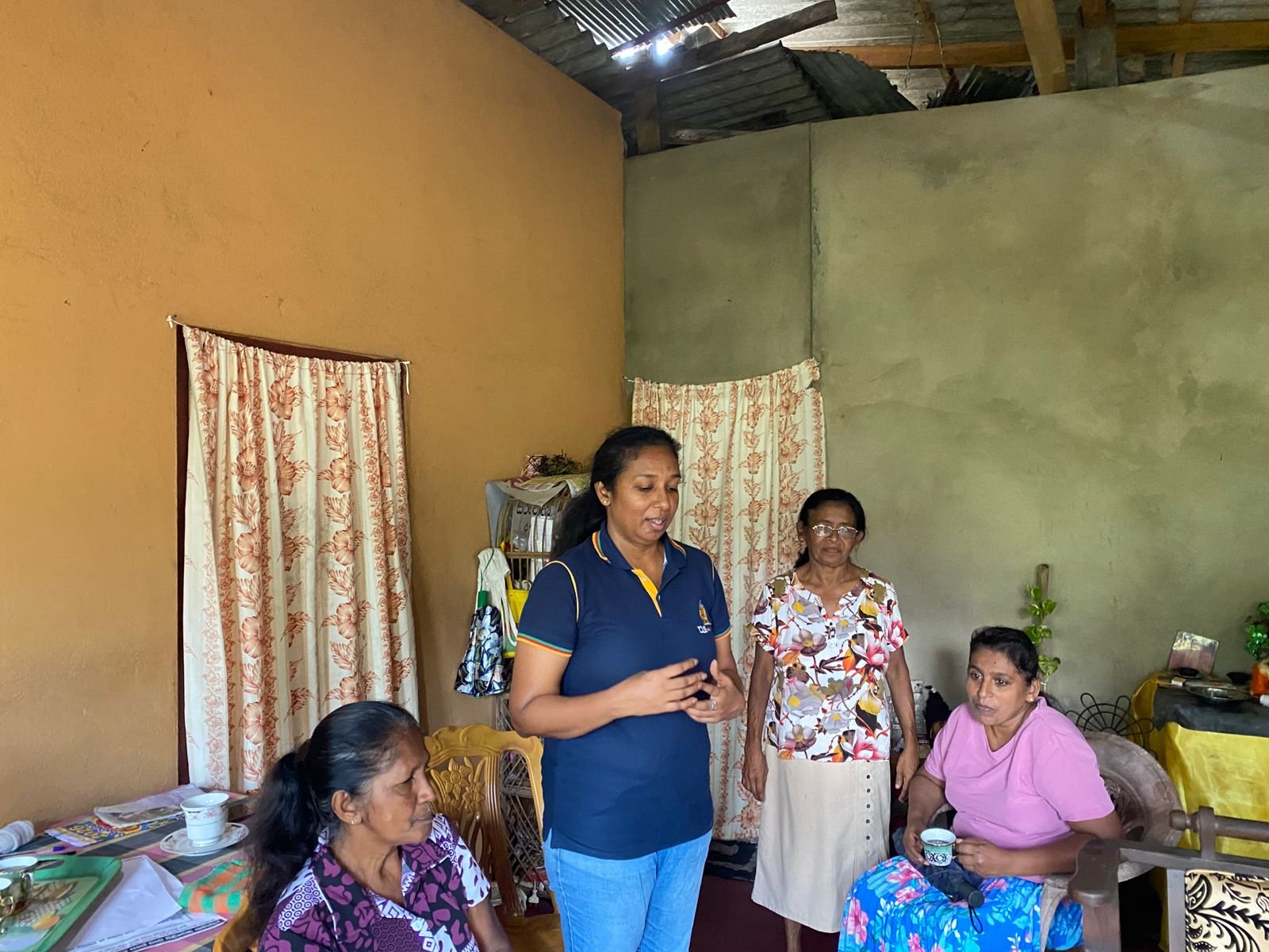 නිවාරණ නිවාස සමාජිකයින්ට හා පරිවාර නිවාස සාමජියින් සමග නිවාරණ නිවාසයක ඉලක්ක,අඩුපාඩු  සාකච්ඡා කිරීම